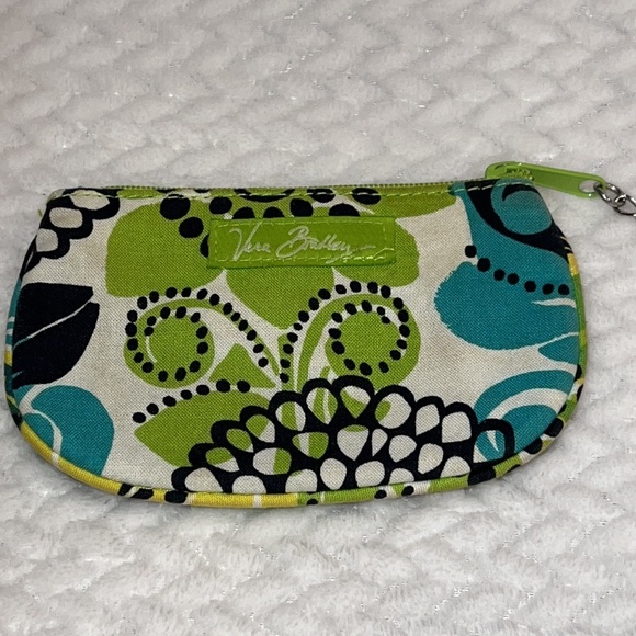 Vera Bradley Clip ID Holder Zip Coin Credit Card Wallet Limes Up Design - Picture 2 of 5